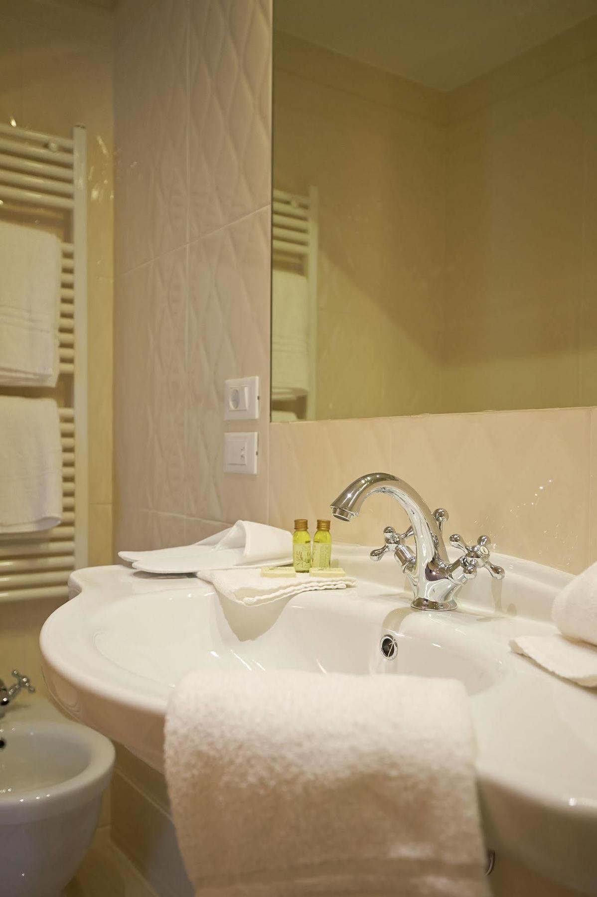 Hotel Firenze Capitale Екстер'єр фото